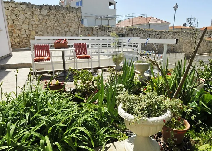 Katarina Guest house 3*