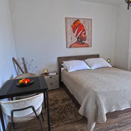 Katarina Guest house