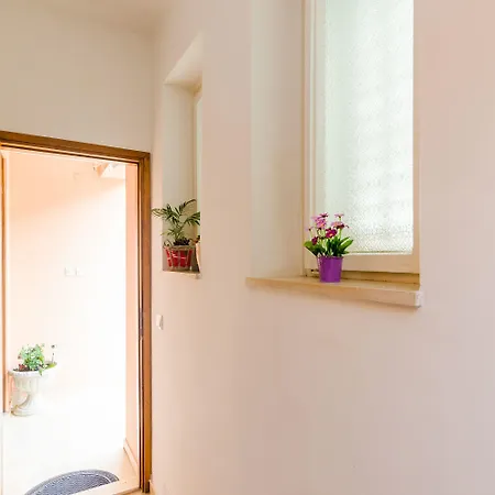 Katarina Guest house