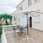 Katarina Guest house 3*